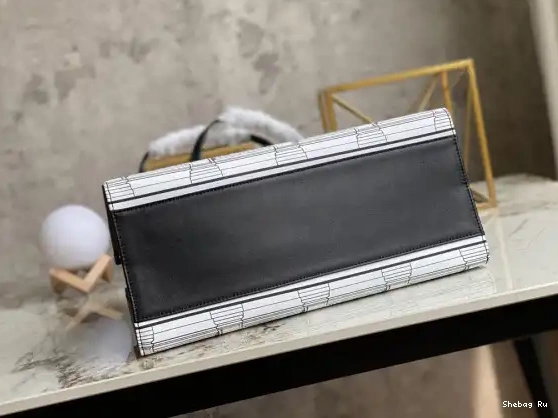 LOUIS MM VUITTON ONTHEGO 0611